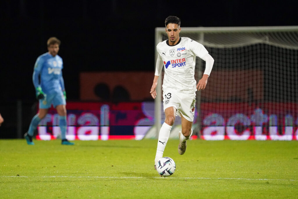 Brèves Actus Foot: Ligue 2 - Sept joueurs du championnat appelés par le Maroc U23 thumbnail