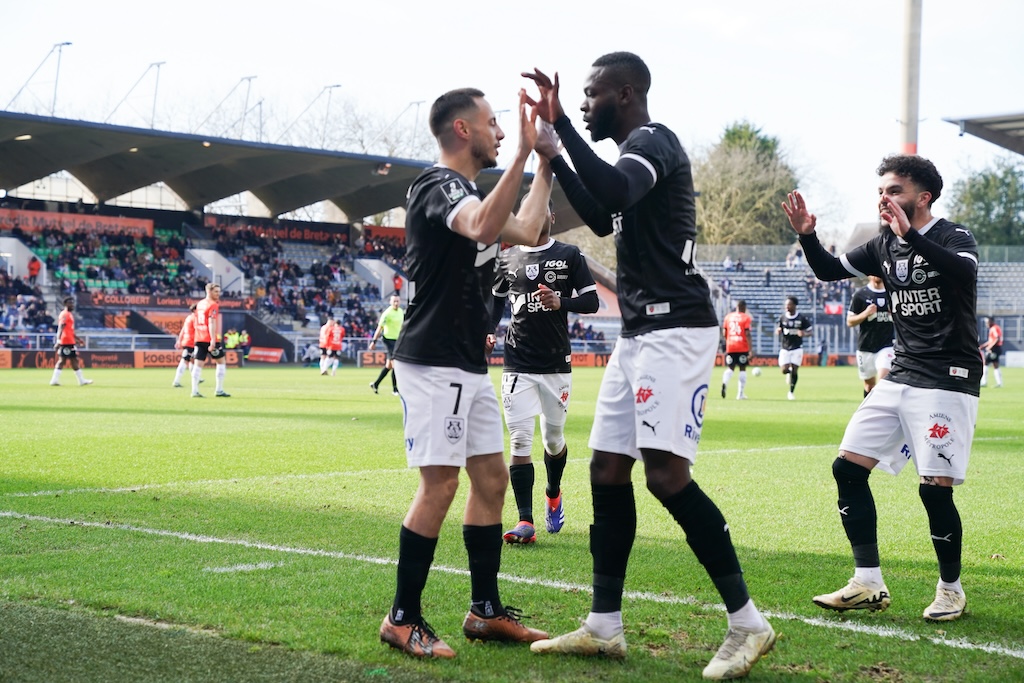 Antoine LEAUTEY of Amiens SC,Louis MAFOUTA of Amiens , Nordine KANDIL of Amiens SC celebrate after scores during the ligue 2 BKT match between Lorient and Amiens at Stade du Moustoir on February 8, 2025 in Lorient, France. (Photo by Eddy Lemaistre/Icon Sport) - Photo by Icon Sport