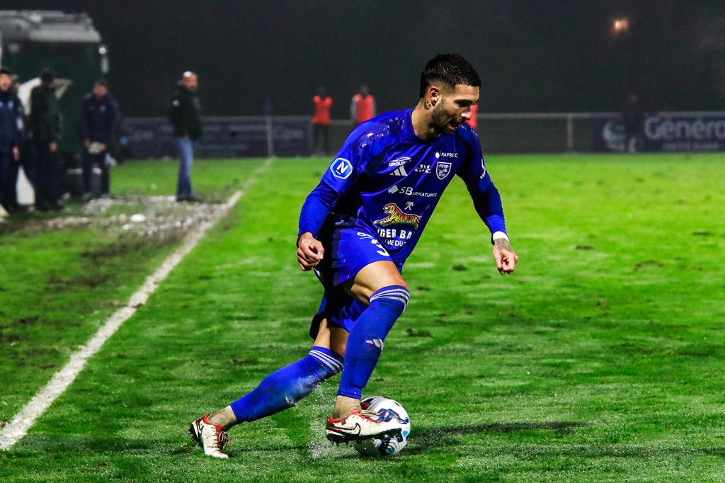 Vinicius GOMES of Villefranche during the National 1 match between Football Club Villefranche Beaujolais and Football Bourg-en-Bresse Peronnas 01 at on January 10, 2025 in Villefranche, France. (Photo by Romain Biard/Icon Sport) - Photo by Icon Sport l SM Caen
